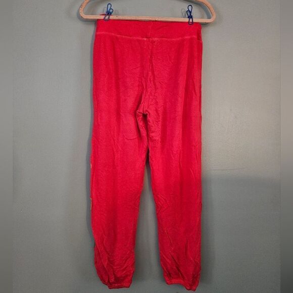 Sundry, NWOT, red joggers with hearts on left leg. Size 1/small - Picture 3 of 5
